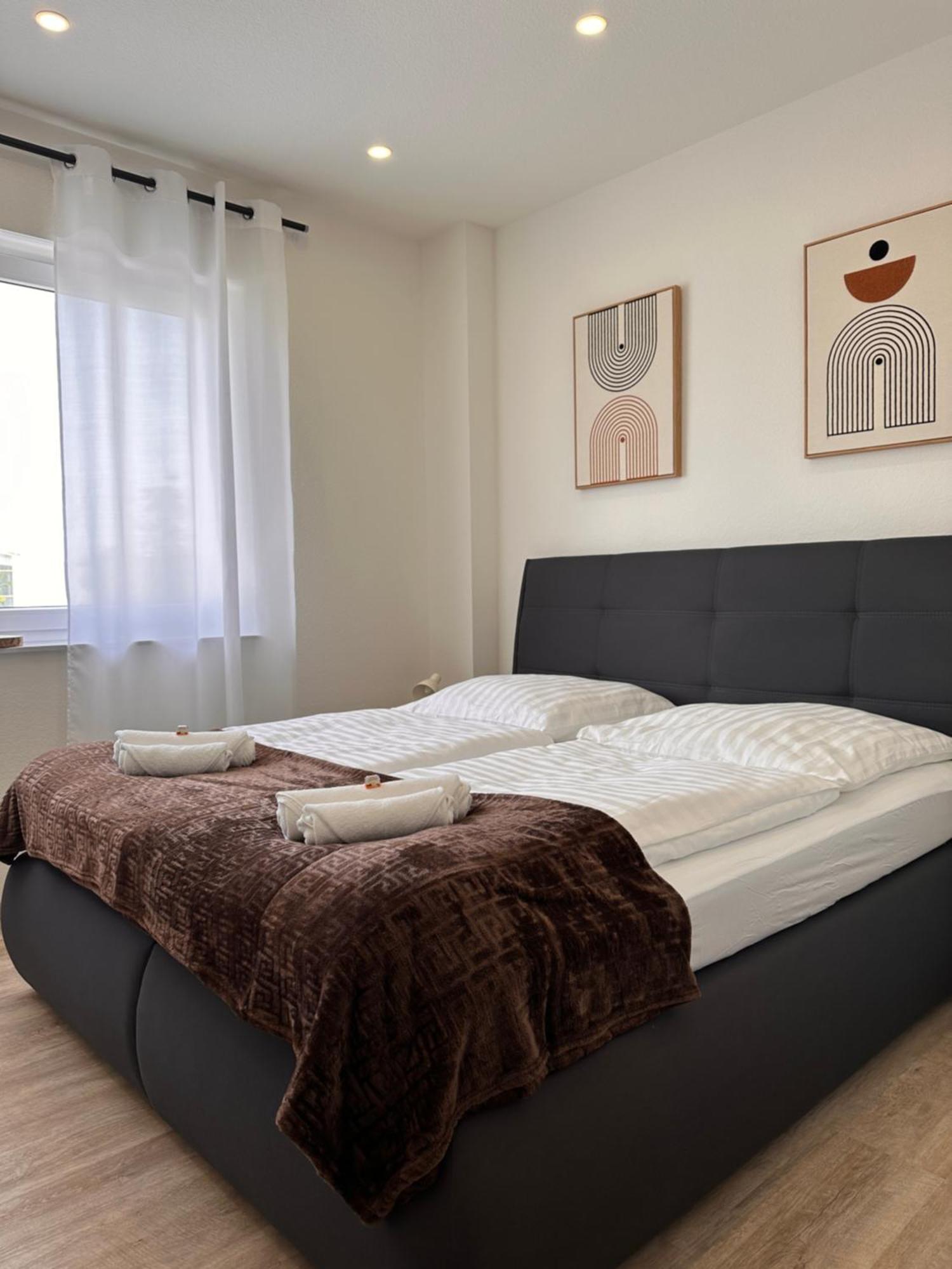 Amao-Obsidian I 120Qm I Elegantes Business- & Familienapartment I 3 Schlafzimmer I Kingsize Betten シュヴァナウ エクステリア 写真