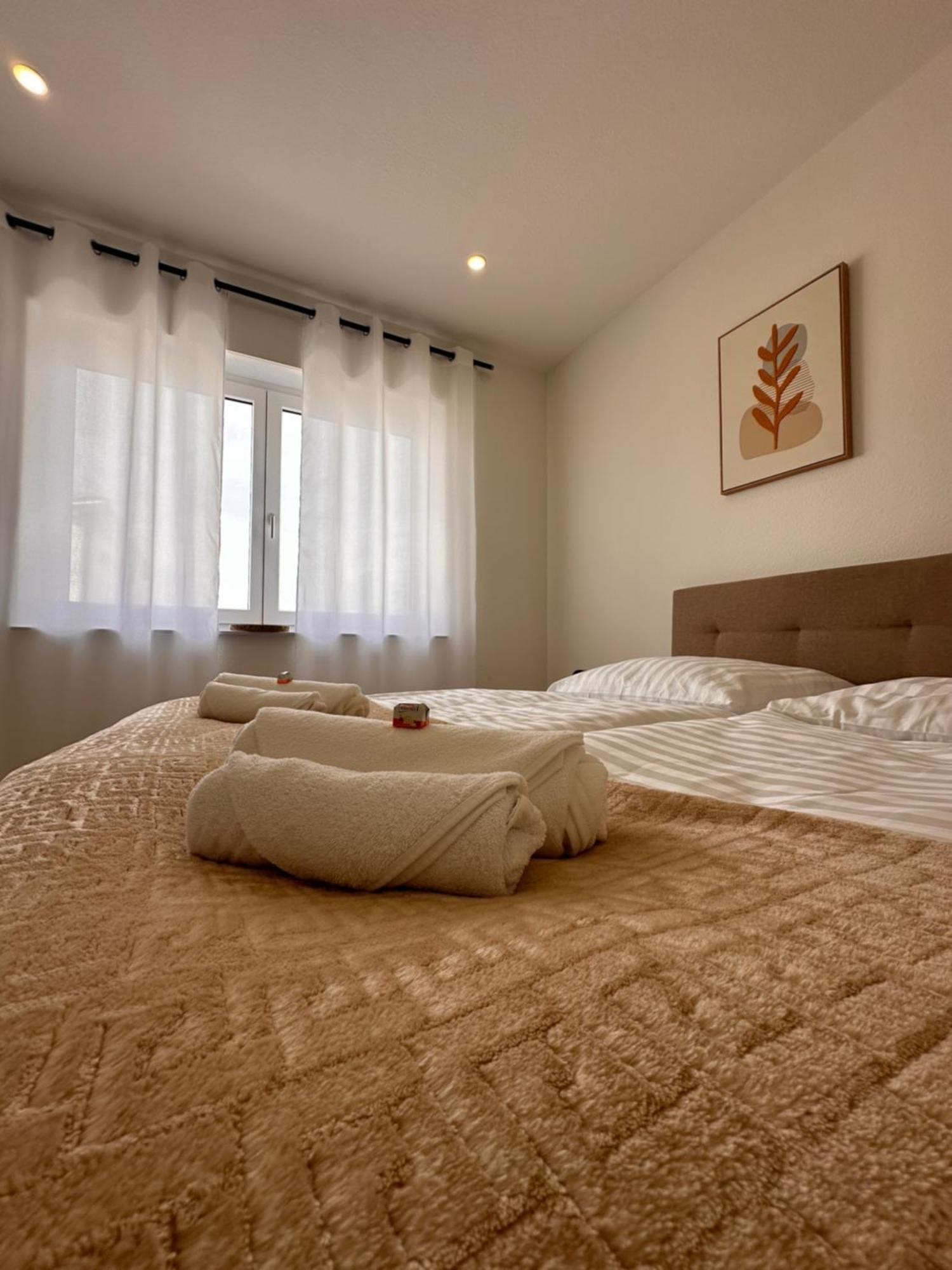 Amao-Obsidian I 120Qm I Elegantes Business- & Familienapartment I 3 Schlafzimmer I Kingsize Betten シュヴァナウ エクステリア 写真