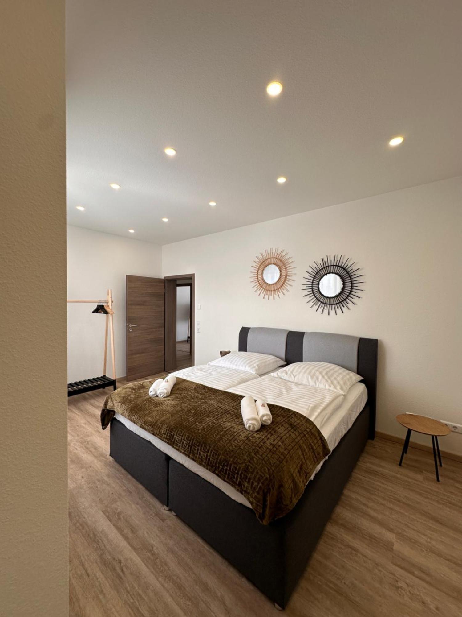 Amao-Obsidian I 120Qm I Elegantes Business- & Familienapartment I 3 Schlafzimmer I Kingsize Betten シュヴァナウ エクステリア 写真
